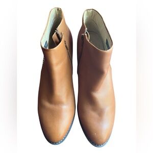 Vionic Tan Ankle Boots
